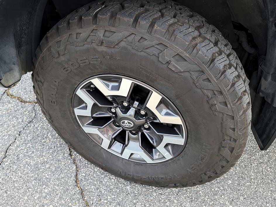 Used 2021 Toyota Tacoma TRD Off-Road image 7