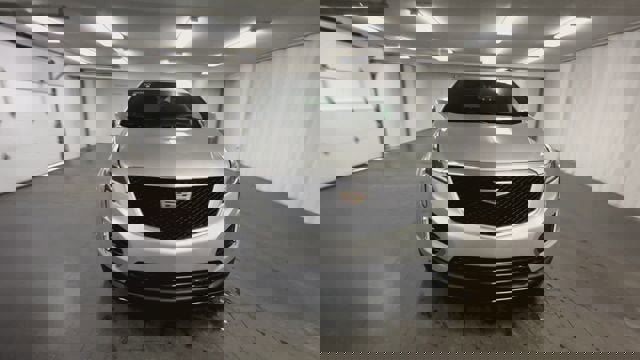 Certified 2020 Cadillac XT5 Sportv image 3