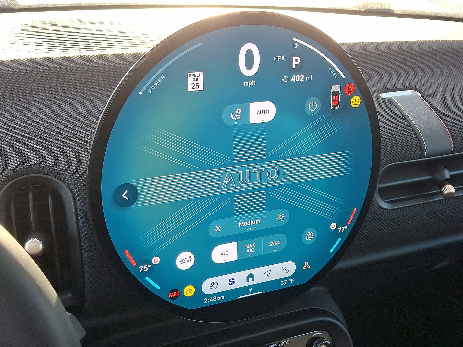 Used 2025 MINI Cooper 4-Door Hardtop image 17