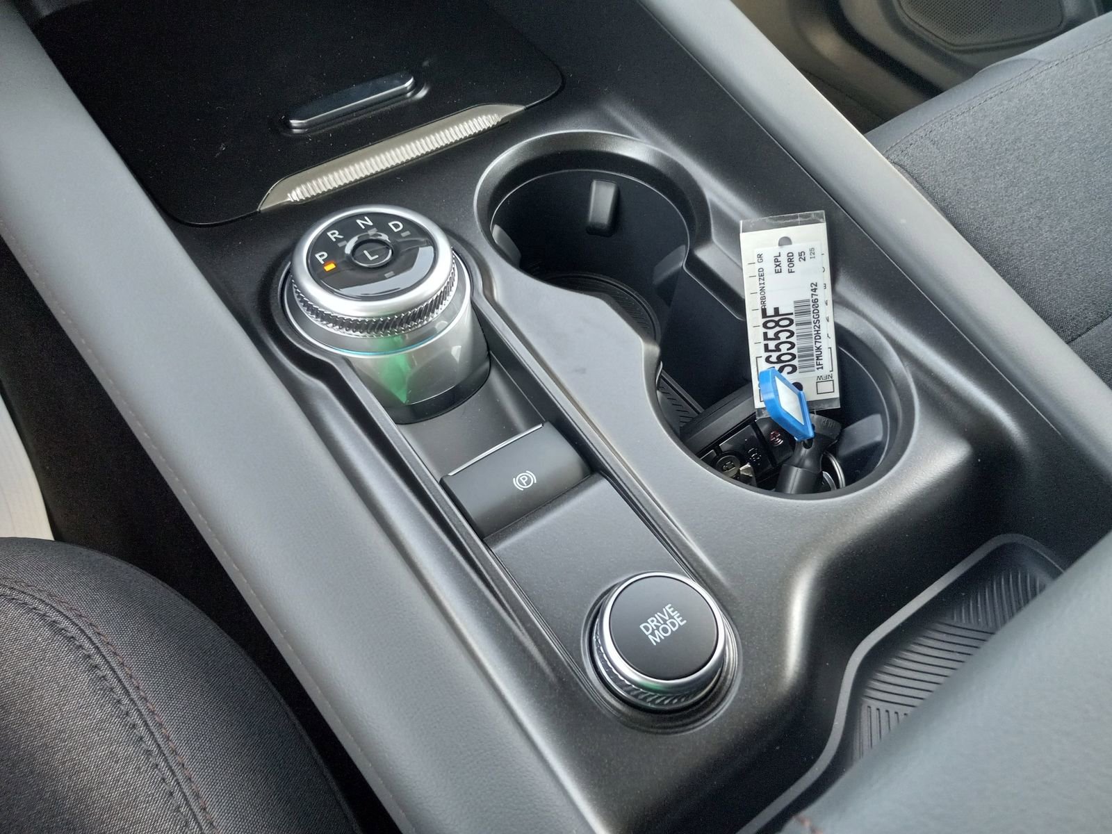 New 2025 Ford Explorer Active image 23