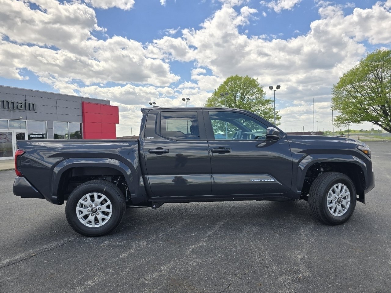 New 2026 Toyota Tacoma SR5 AWD/4WD image 15