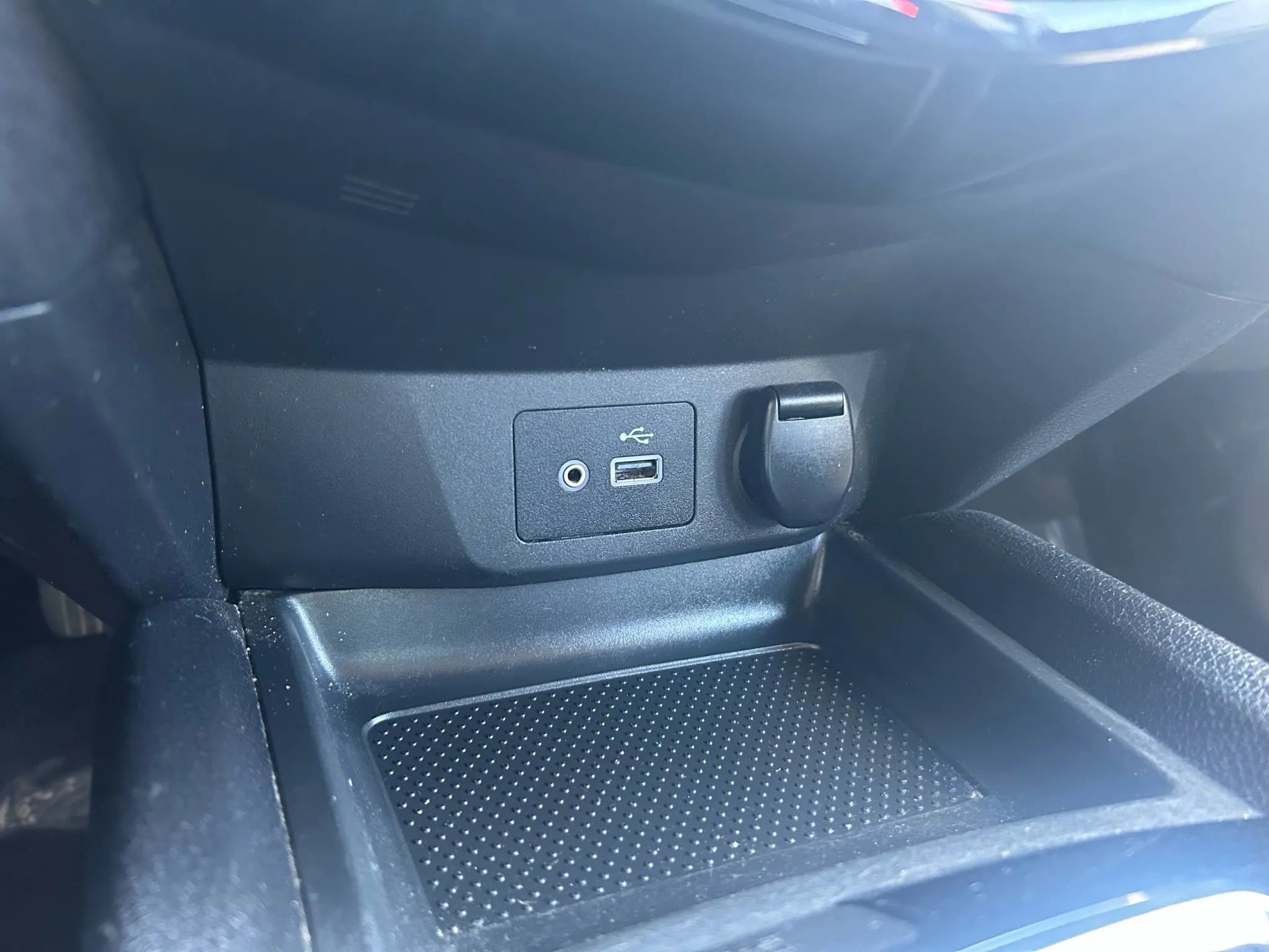 Used 2021 Nissan Rogue Sport S image 11