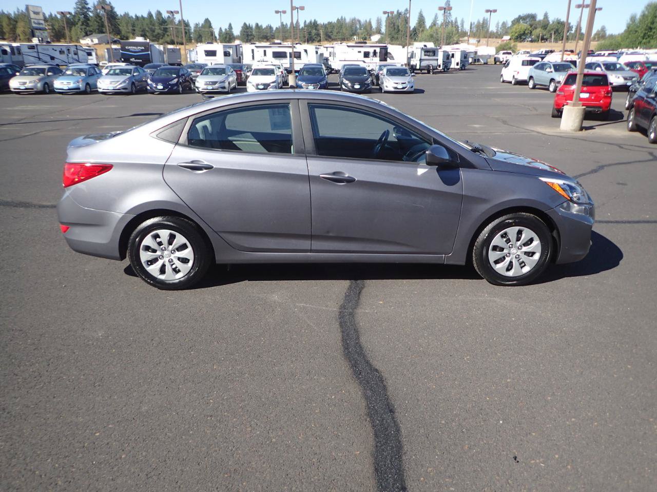 Used 2016 Hyundai Accent SE FWD image 6