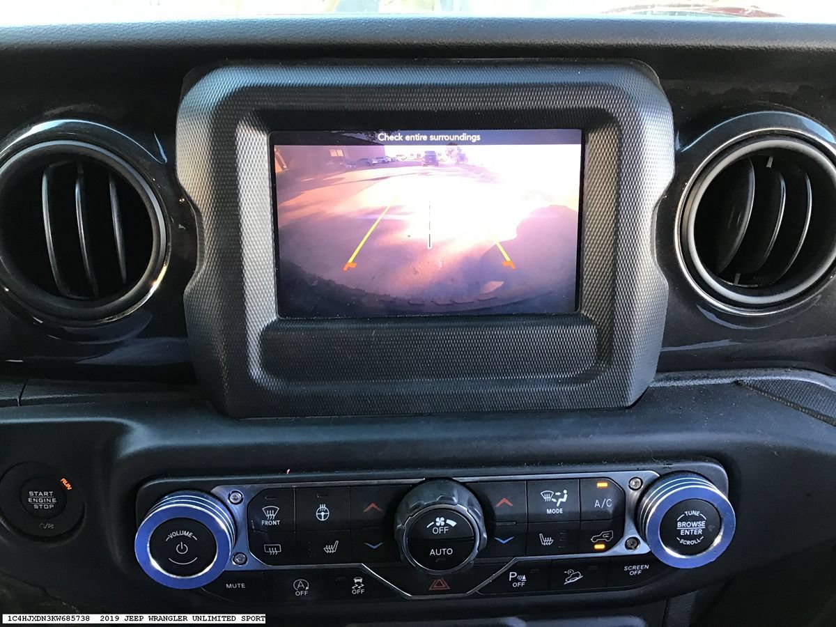 Used 2019 Jeep Wrangler Unlimited Sport AWD/4WD image 14