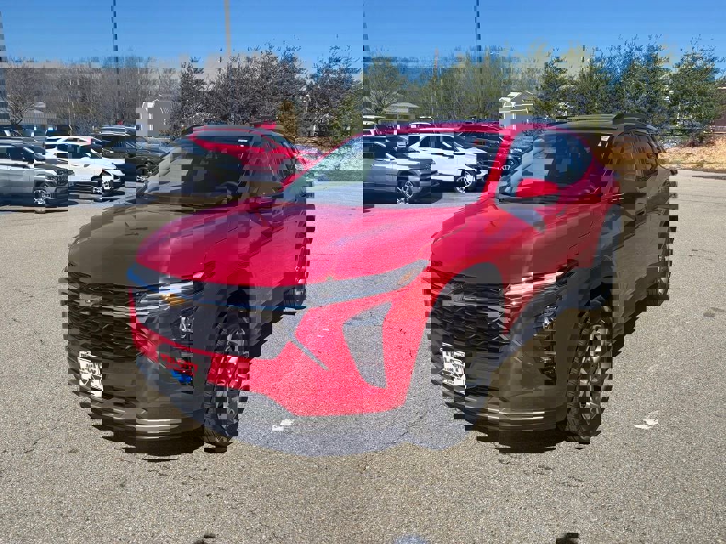 New 2026 Chevrolet Trax LT w/ Sunroof Package image 4