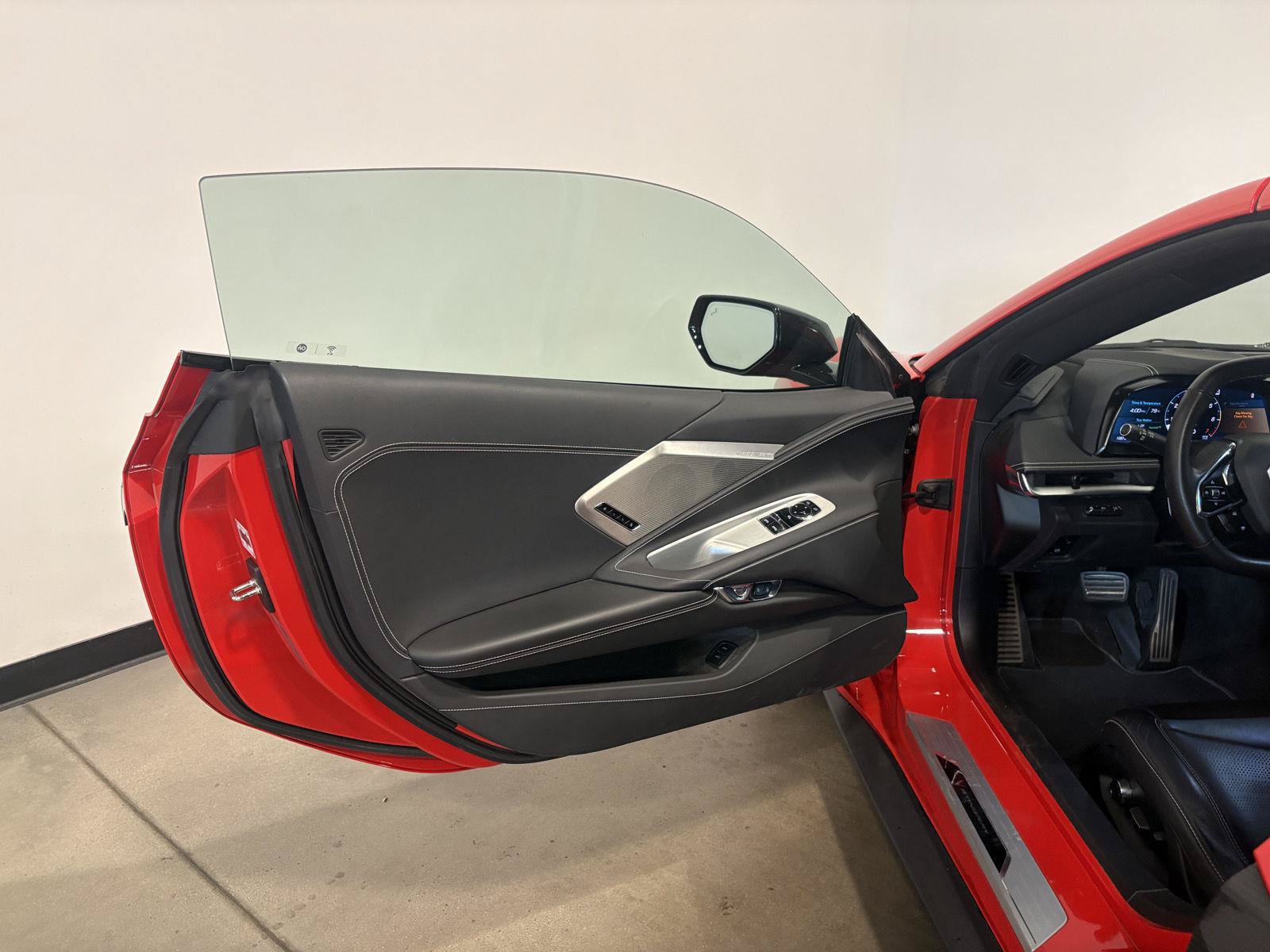 Used 2022 Chevrolet Corvette Stingray Preferred Cpe w/ Z51 Performance Package RWD image 16