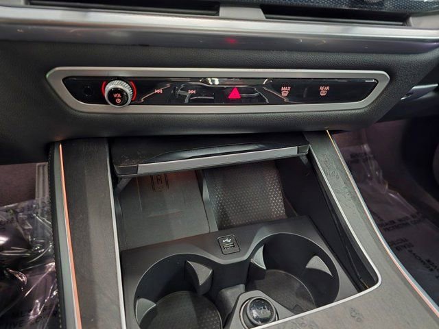 Used 2025 BMW X5 xDrive40i AWD/4WD image 29