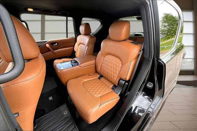 Used 2024 INFINITI QX80 Sensory AWD/4WD image 25