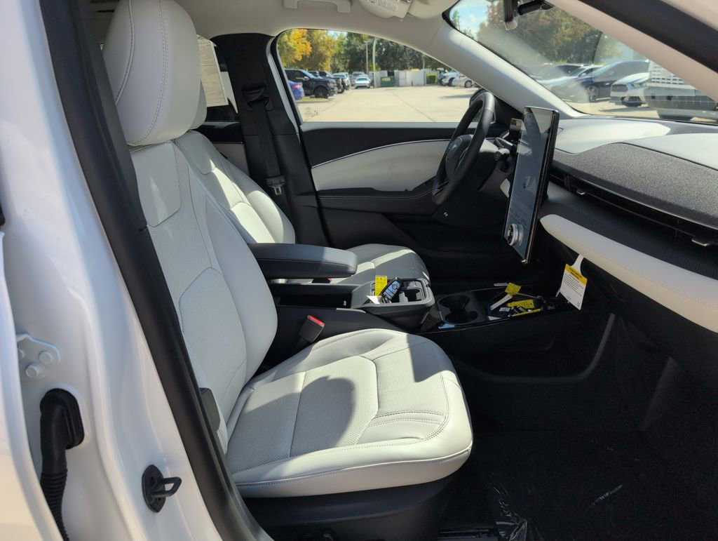 New 2025 Ford Mustang Mach-E Premium image 12