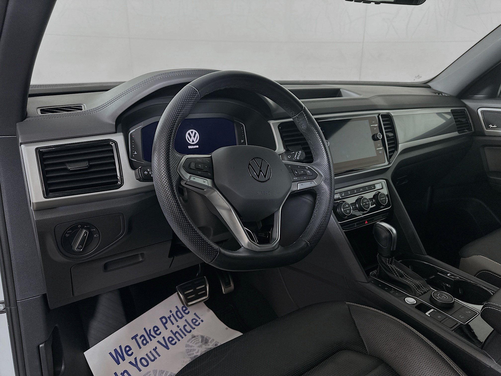 Used 2023 Volkswagen Atlas Cross Sport SEL Premium R-Line AWD/4WD image 9