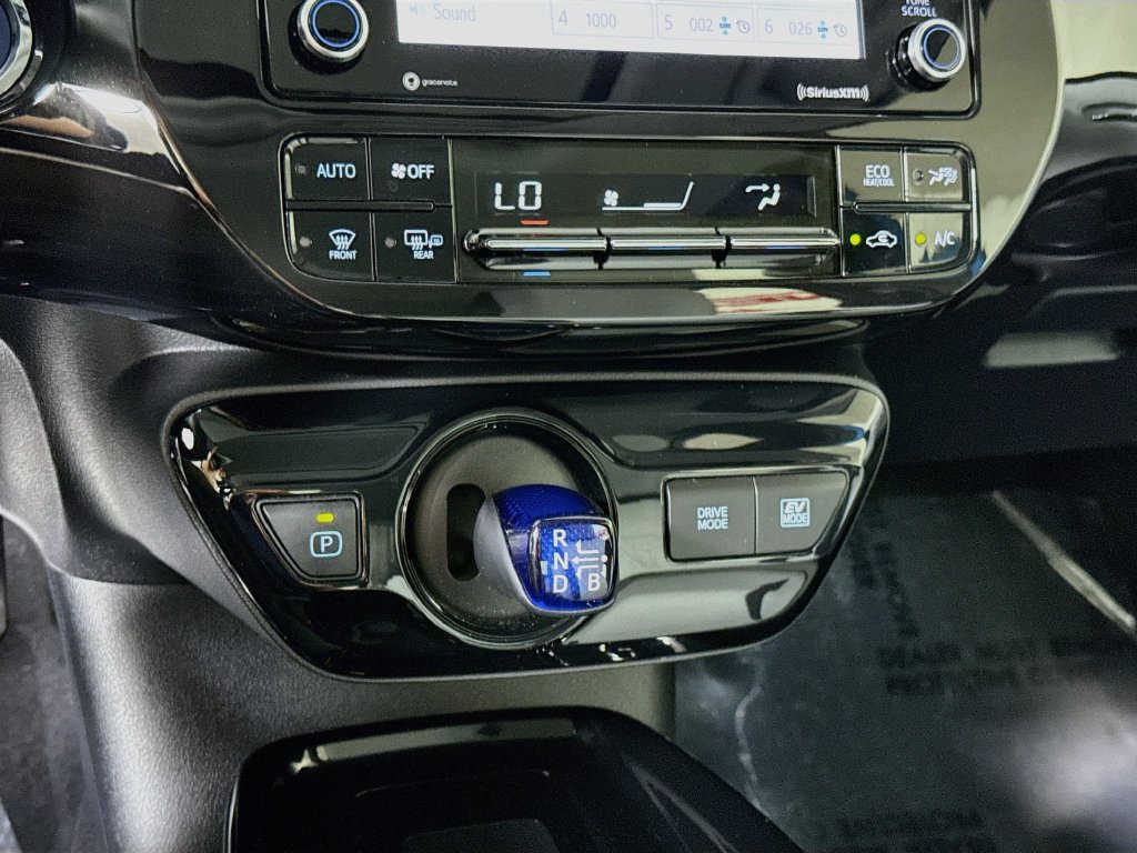 Certified 2022 Toyota Prius XLE w/ Premium Convenience Package FWD image 8