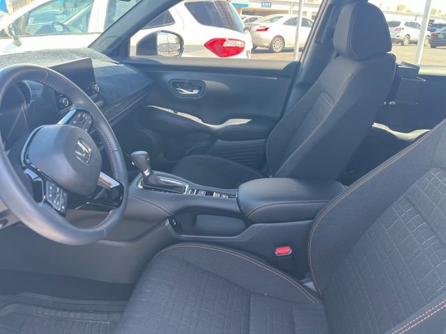 Used 2025 Honda HR-V Sport image 9