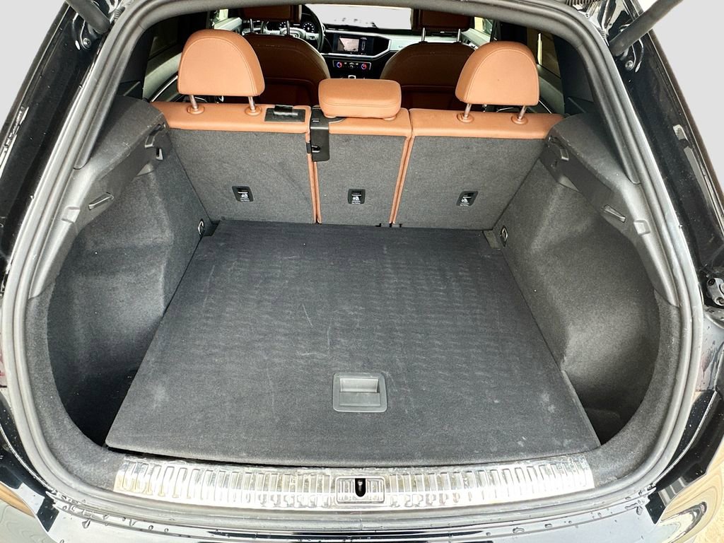 Used 2020 Audi Q3 2.0T Premium w/ Convenience Package image 28