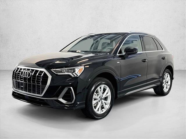 Used 2025 Audi Q3 2.0T Premium Plus w/ Premium Plus Package AWD/4WD image 2