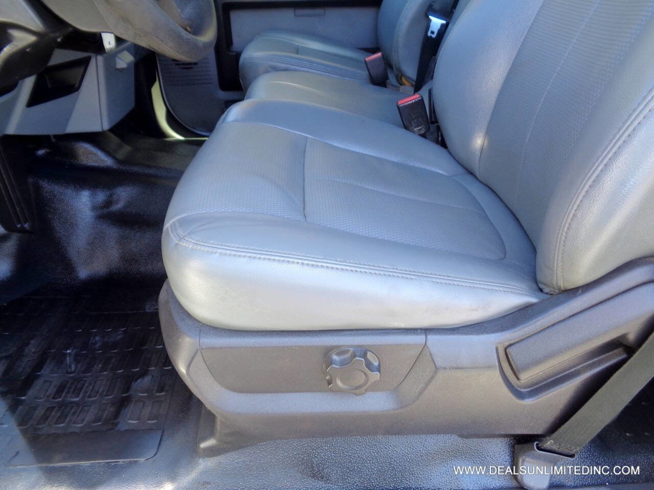 Used 2014 Ford F250 XL w/ Power Equipment Group image 8