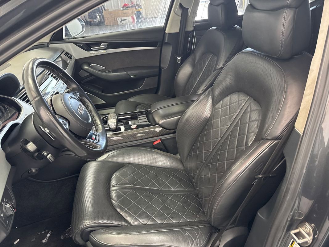 Used 2013 Audi S8 w/ Full Leather Pkg image 9