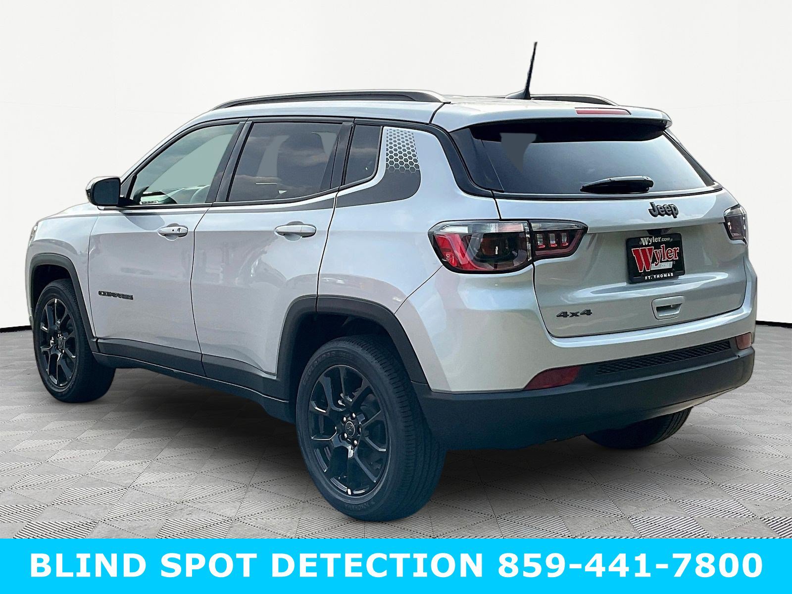 New 2026 Jeep Compass Latitude AWD/4WD image 4