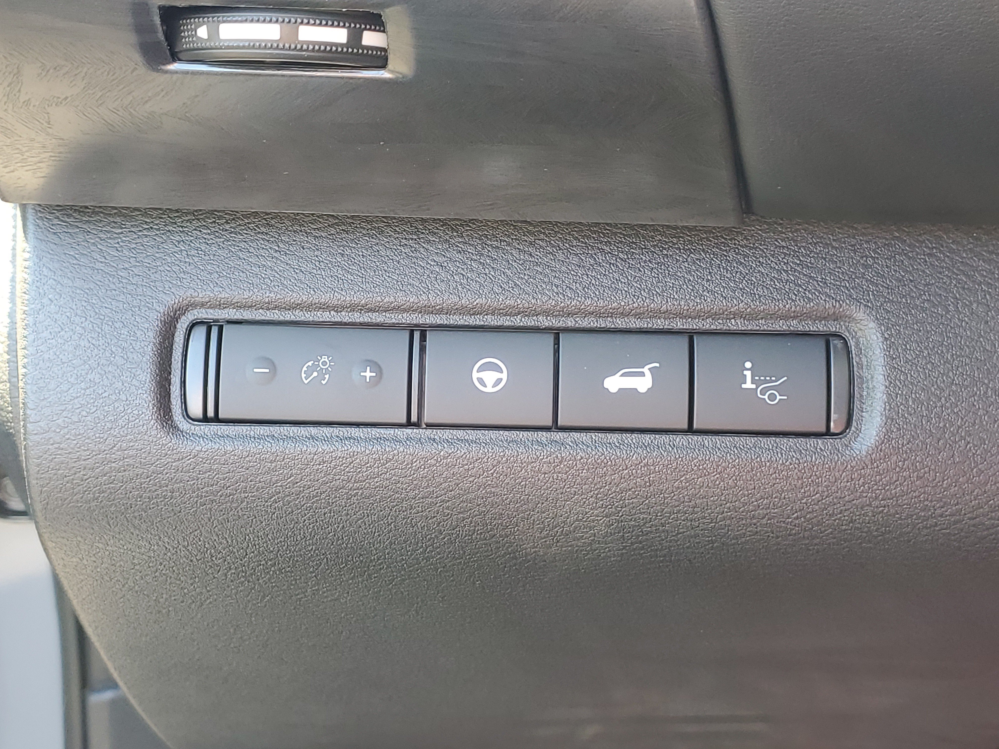 New 2026 Nissan Pathfinder Platinum AWD/4WD image 9