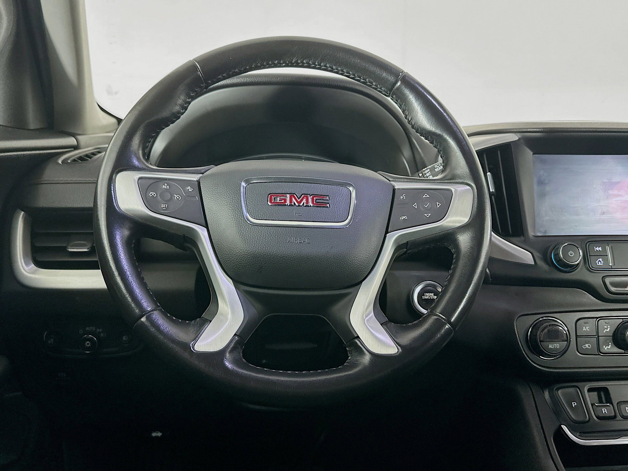 Used 2020 GMC Terrain SLT image 17