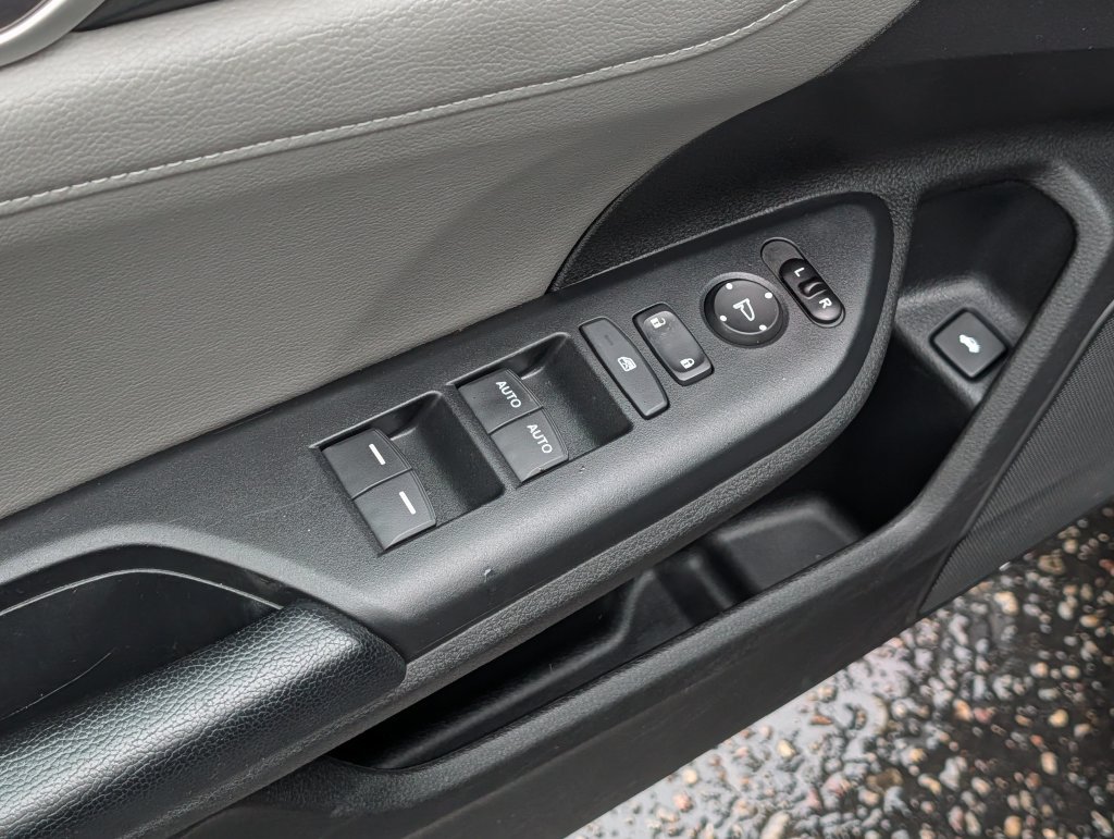 Used 2016 Honda Civic Touring image 15