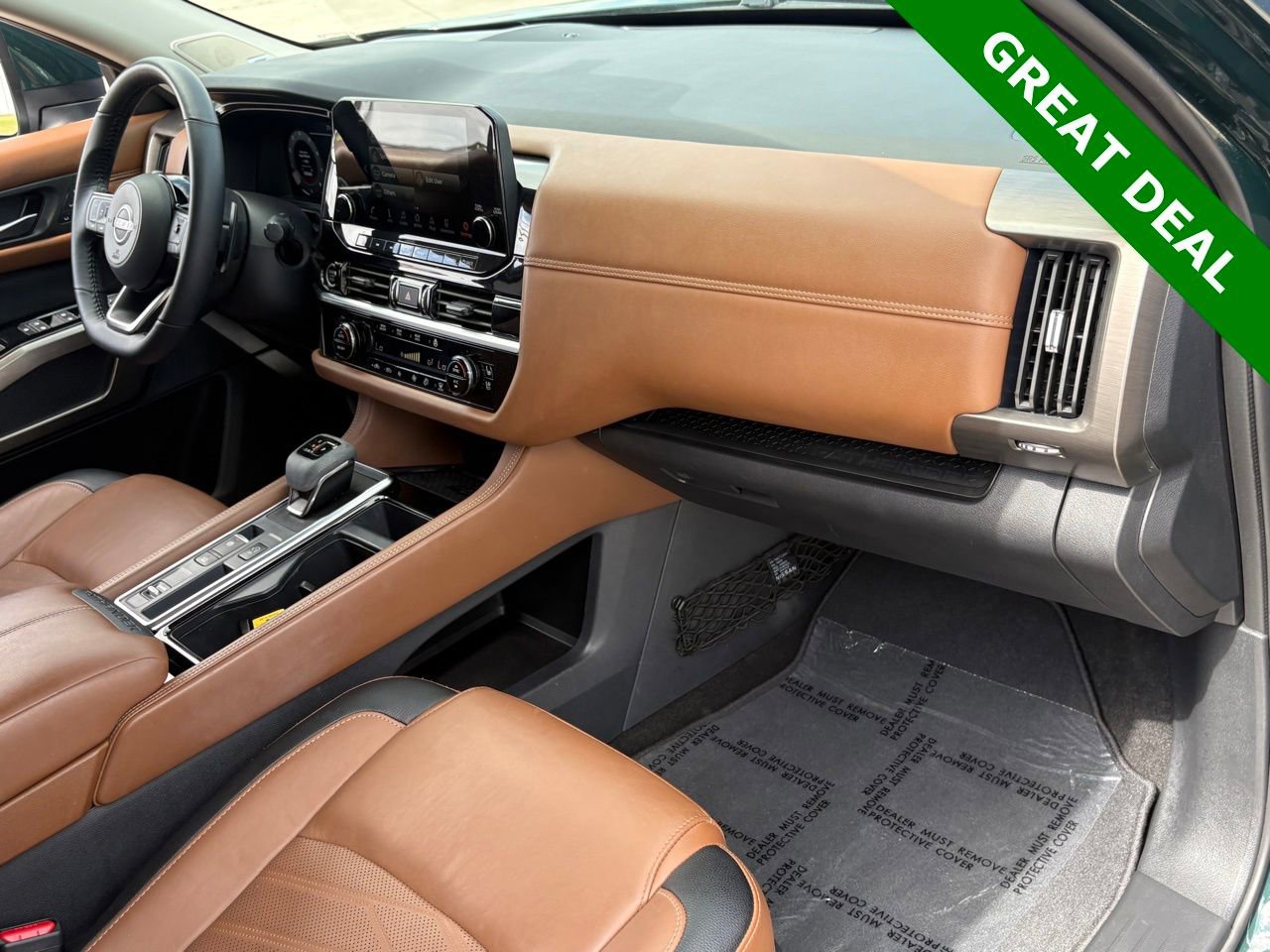 Used 2024 Nissan Pathfinder Platinum w/ Cargo Package image 39