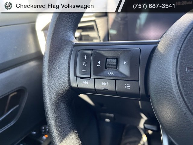 Used 2025 Nissan Kicks S image 33