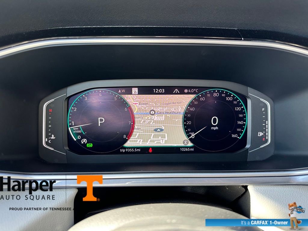 Used 2025 Volkswagen Taos SEL w/ Black Wheel Plus Package image 15