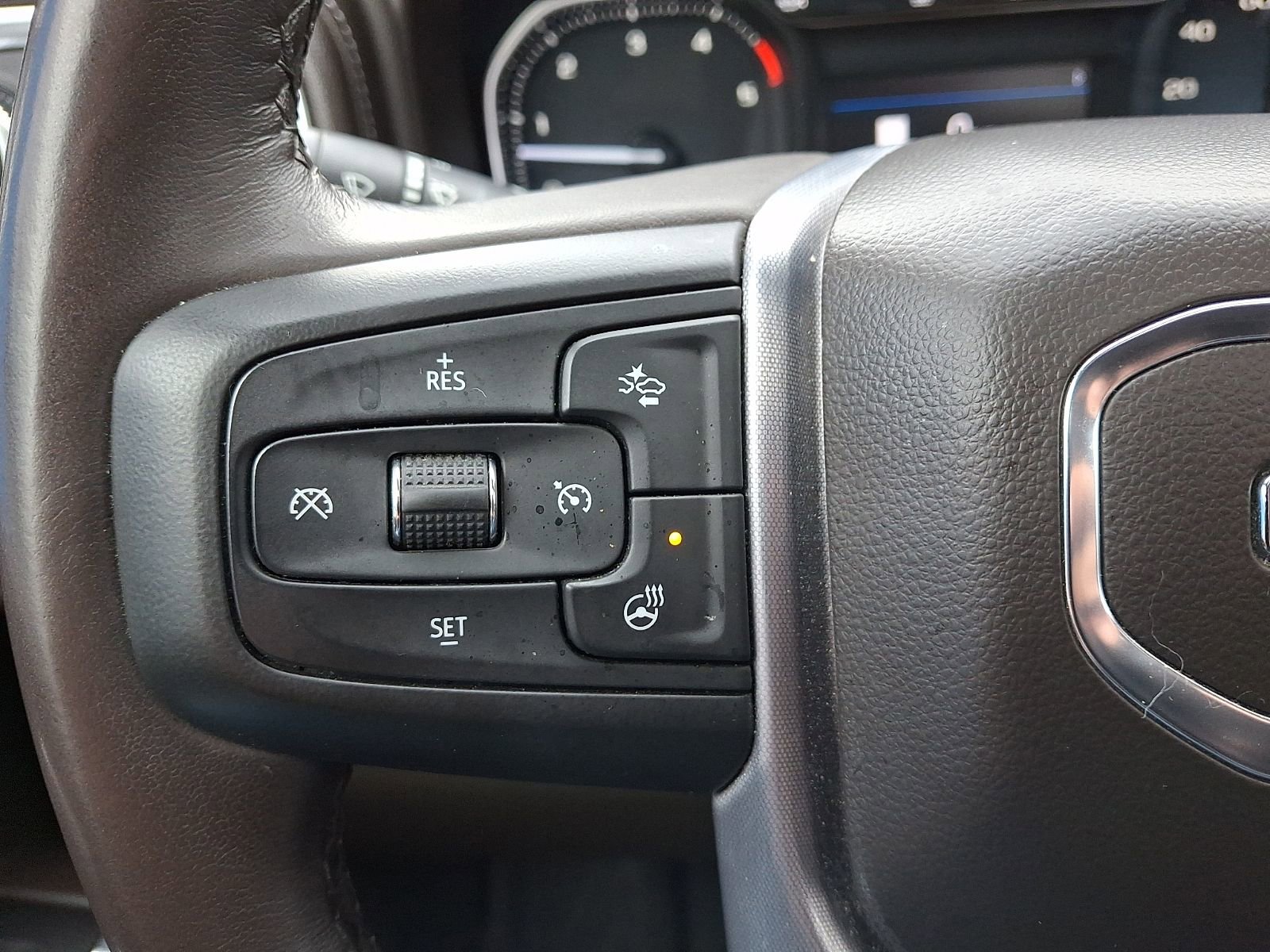 Used 2022 GMC Sierra 2500 SLT w/ SLT Premium Package image 23