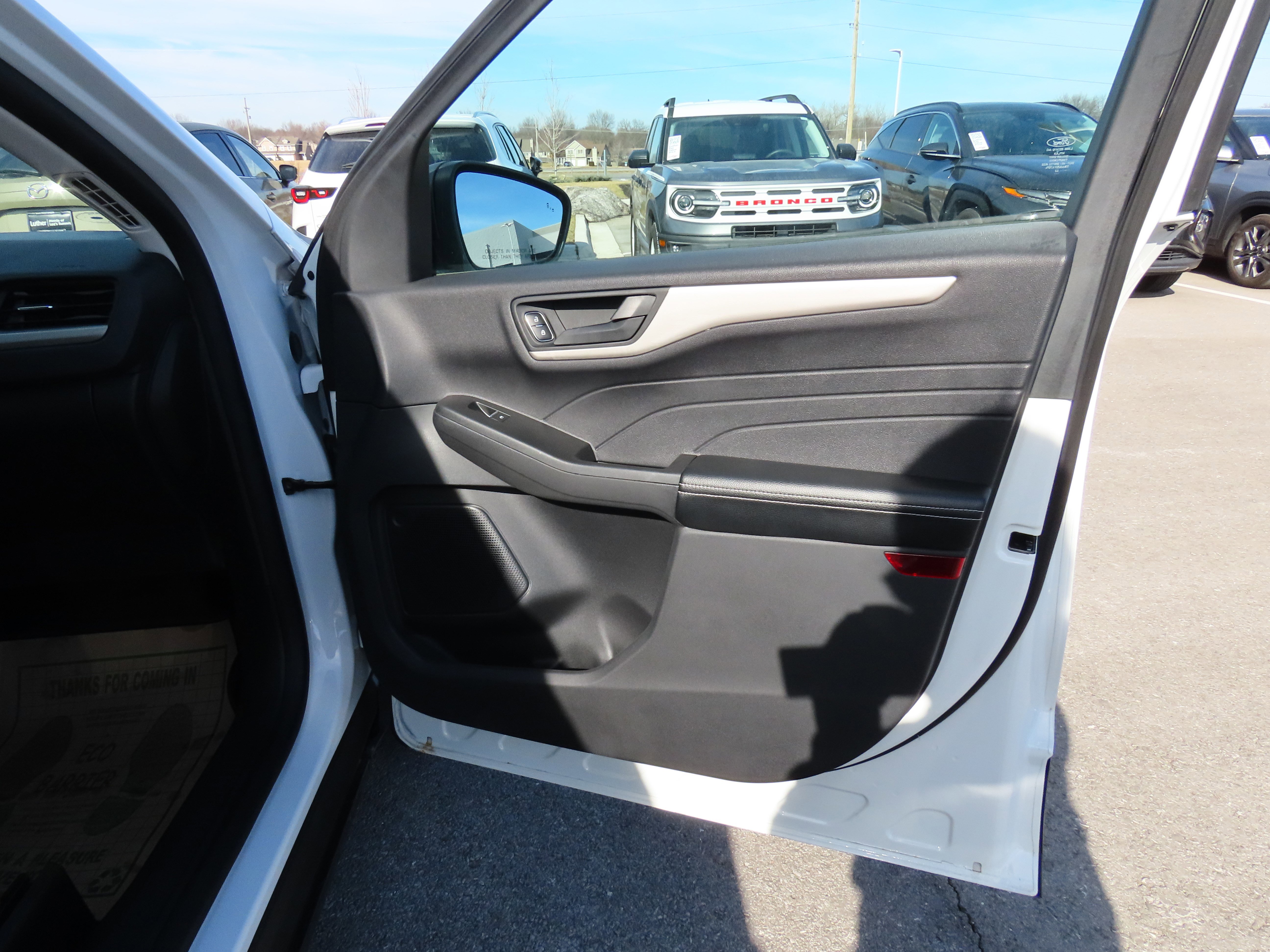 Used 2022 Ford Escape S image 9