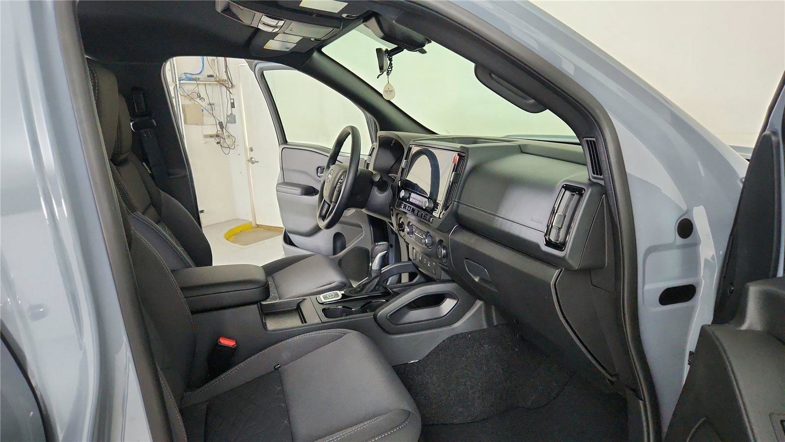 New 2026 Nissan Frontier SV w/ Tow Package image 36