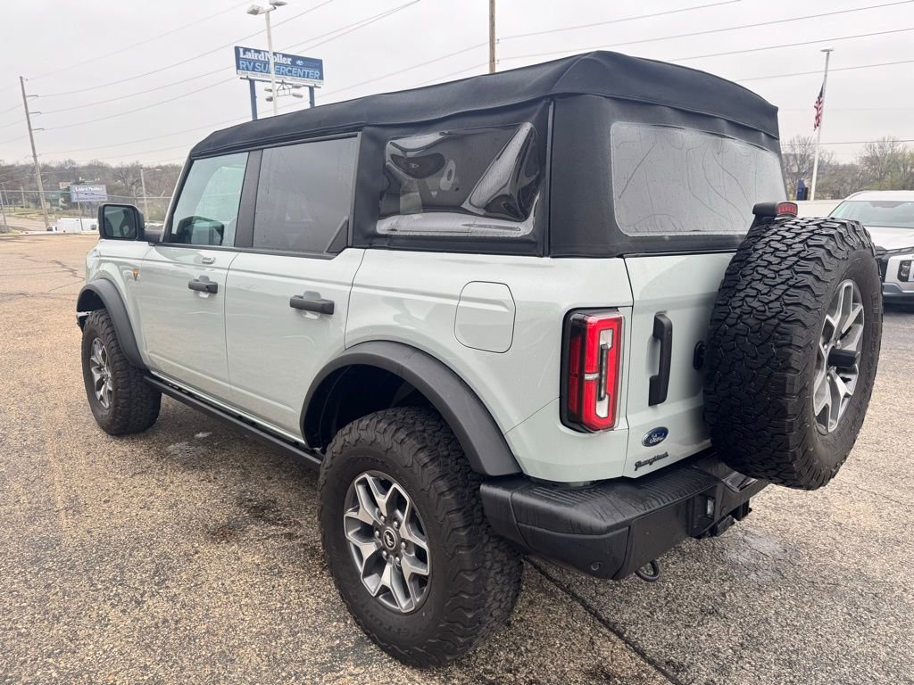 Certified 2023 Ford Bronco Badlands image 5