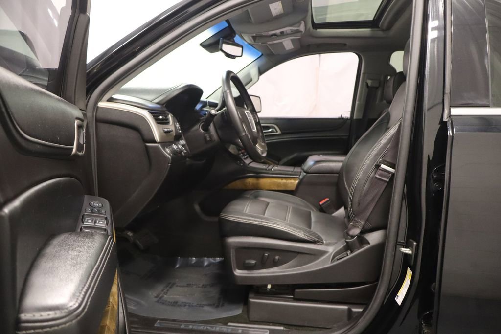 Used 2016 GMC Yukon Denali w/ Enhanced Security Package image 11