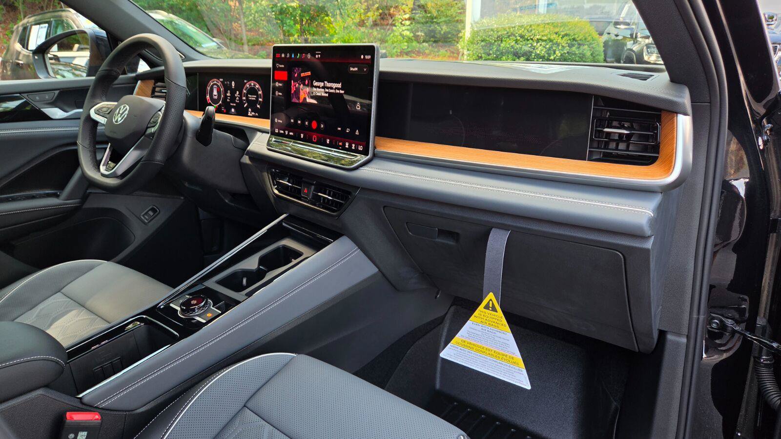 New 2026 Volkswagen Tiguan SEL R-Line AWD/4WD image 53