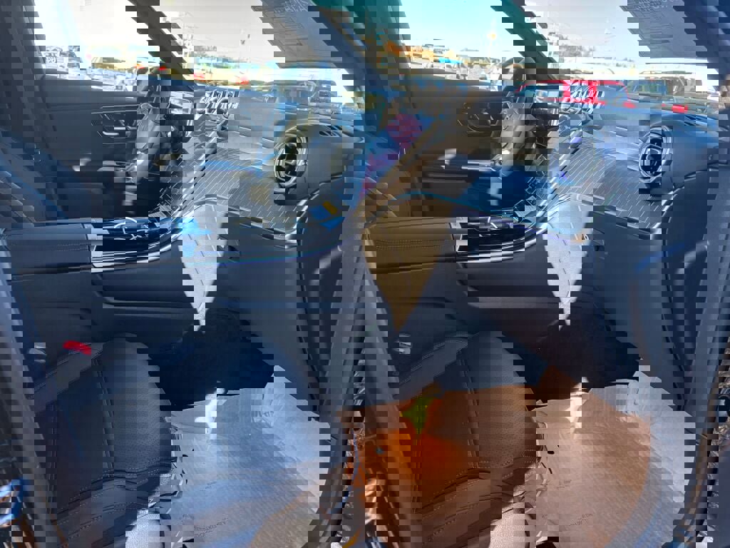 New 2026 Mercedes-Benz GLC 300 4MATIC image 14