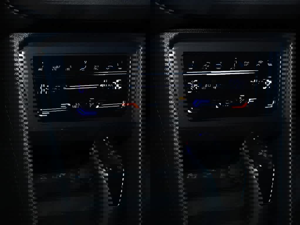 Certified 2023 Volkswagen Tiguan SE image 26