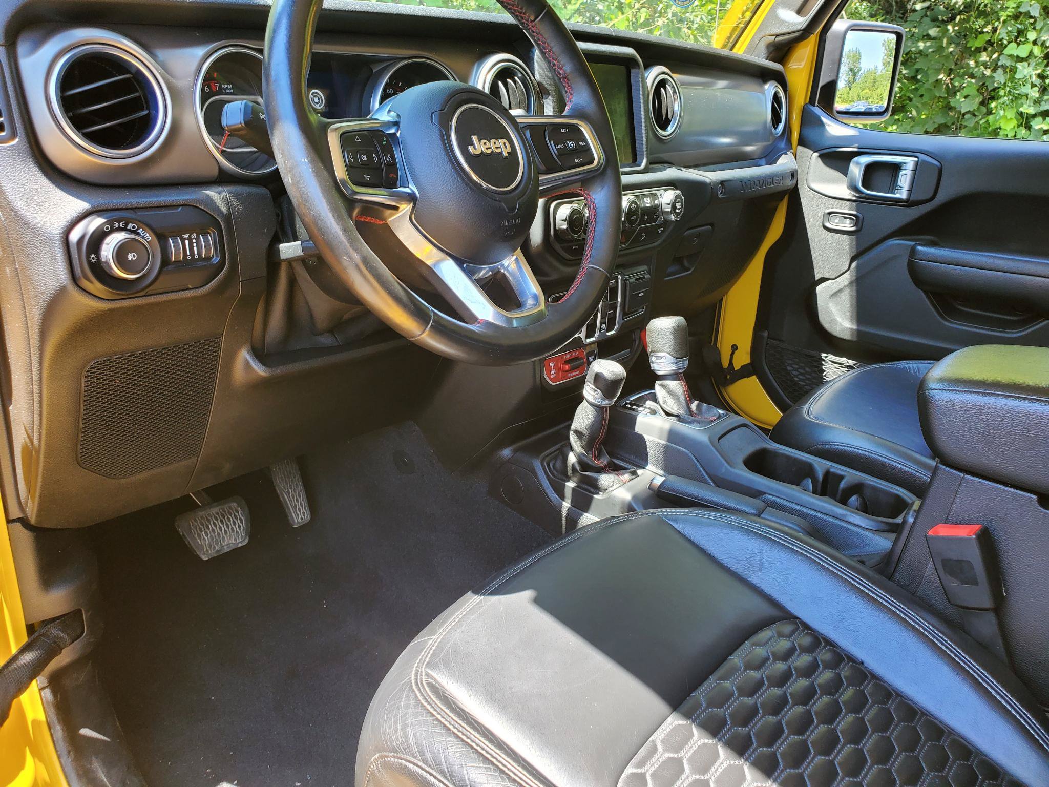 Used 2019 Jeep Wrangler Unlimited Rubicon AWD/4WD image 27