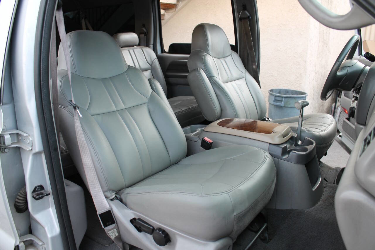 Used 2001 Ford Excursion XLT image 37