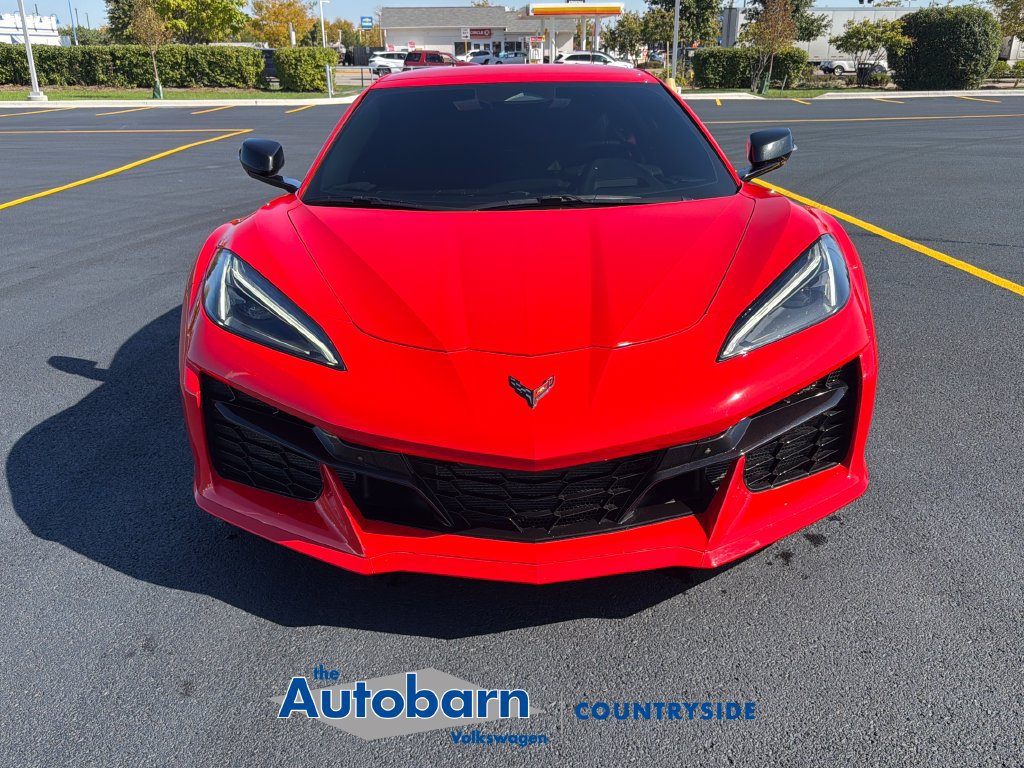 Used 2025 Chevrolet Corvette Z06 RWD image 2