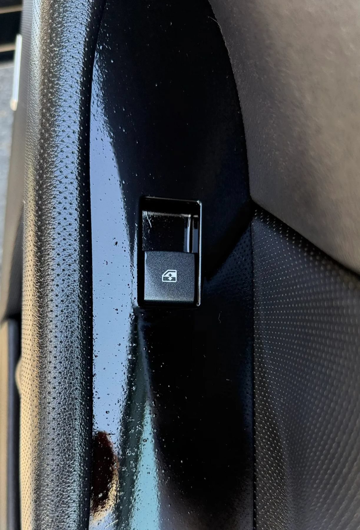 Used 2013 Cadillac XTS Premium FWD image 38