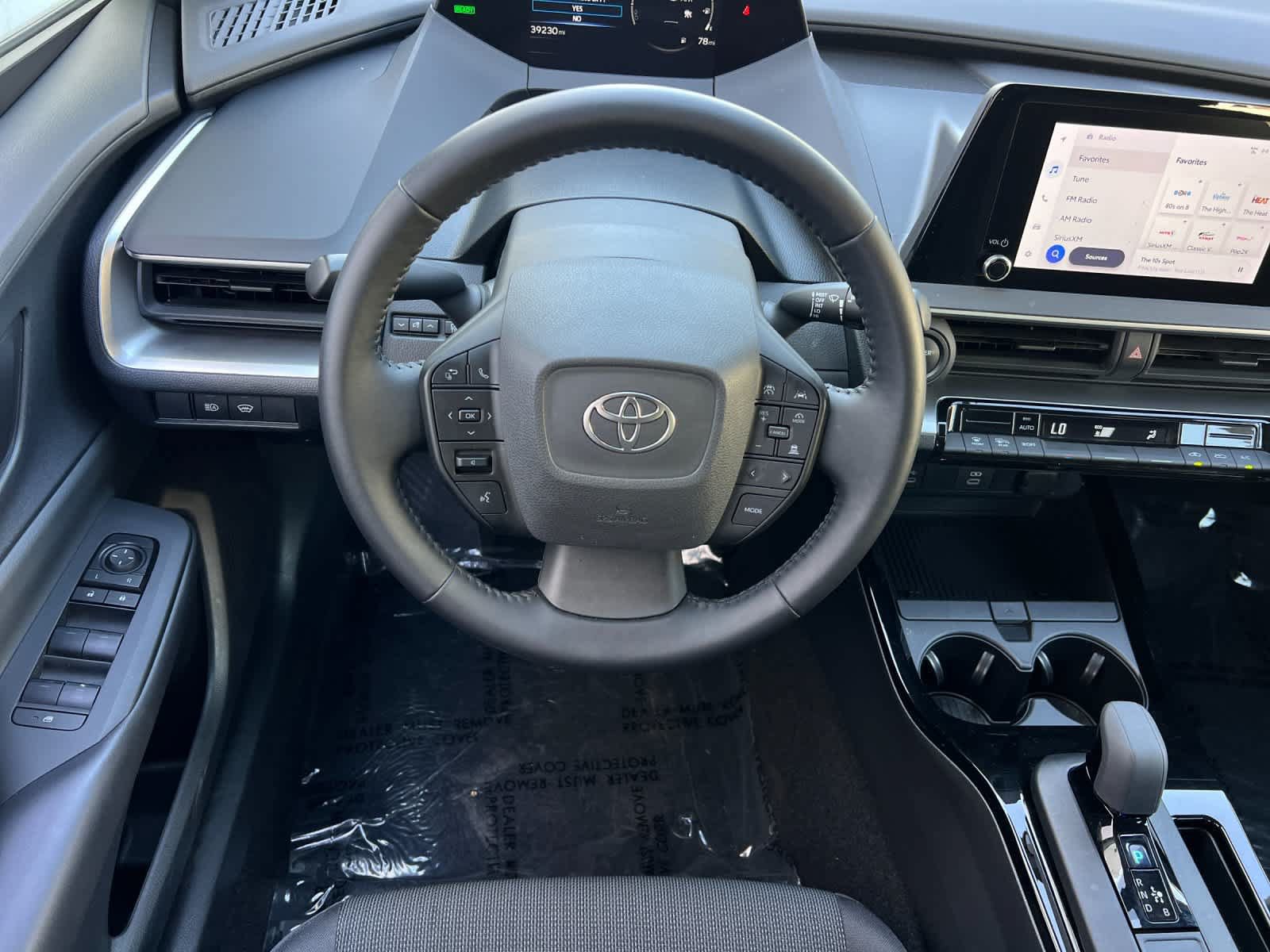 Used 2023 Toyota Prius LE FWD image 15