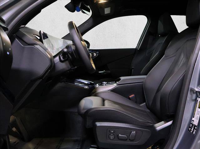 Used 2026 BMW X3 xDrive30i w/ Premium Package AWD/4WD image 4