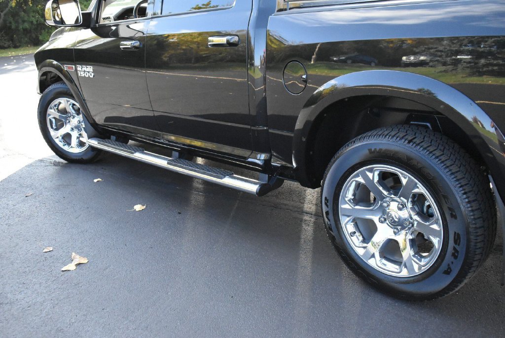 Used 2015 RAM 1500 Laramie w/ Convenience Group AWD/4WD image 12