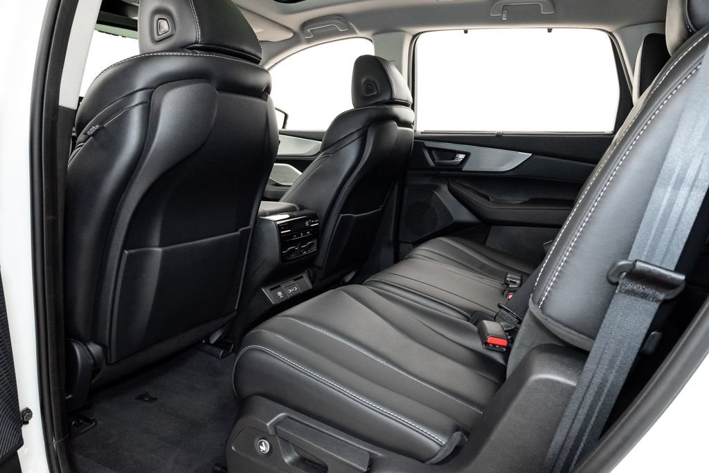 Certified 2024 Acura MDX SH-AWD w/ Technology Package image 27
