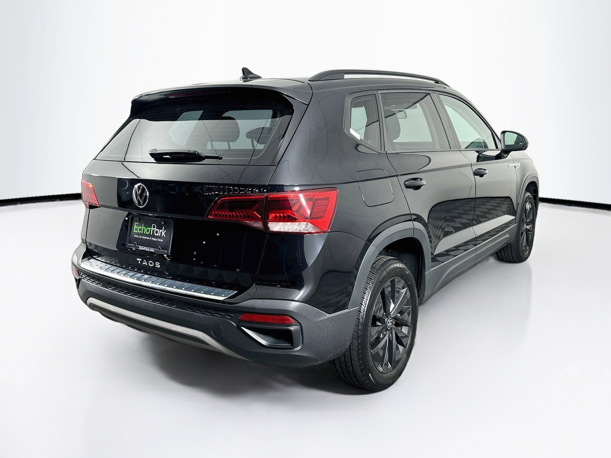 Used 2022 Volkswagen Taos S FWD image 9