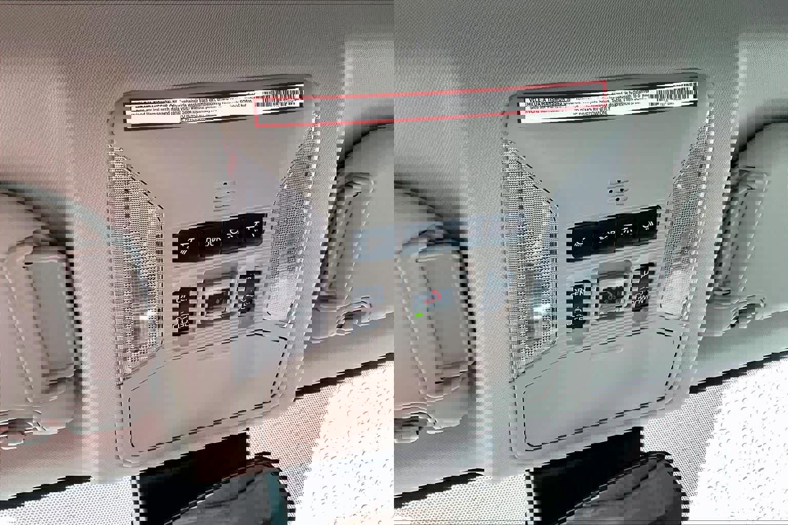 Used 2021 Toyota RAV4 XLE Premium image 31