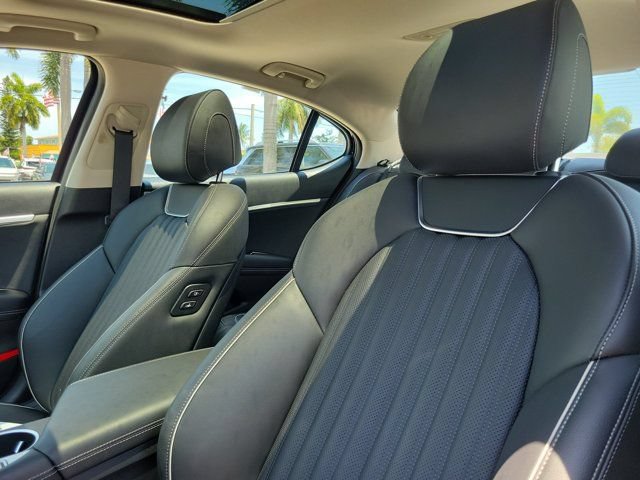 Certified 2026 Genesis G70 2.5T Prestige RWD image 13