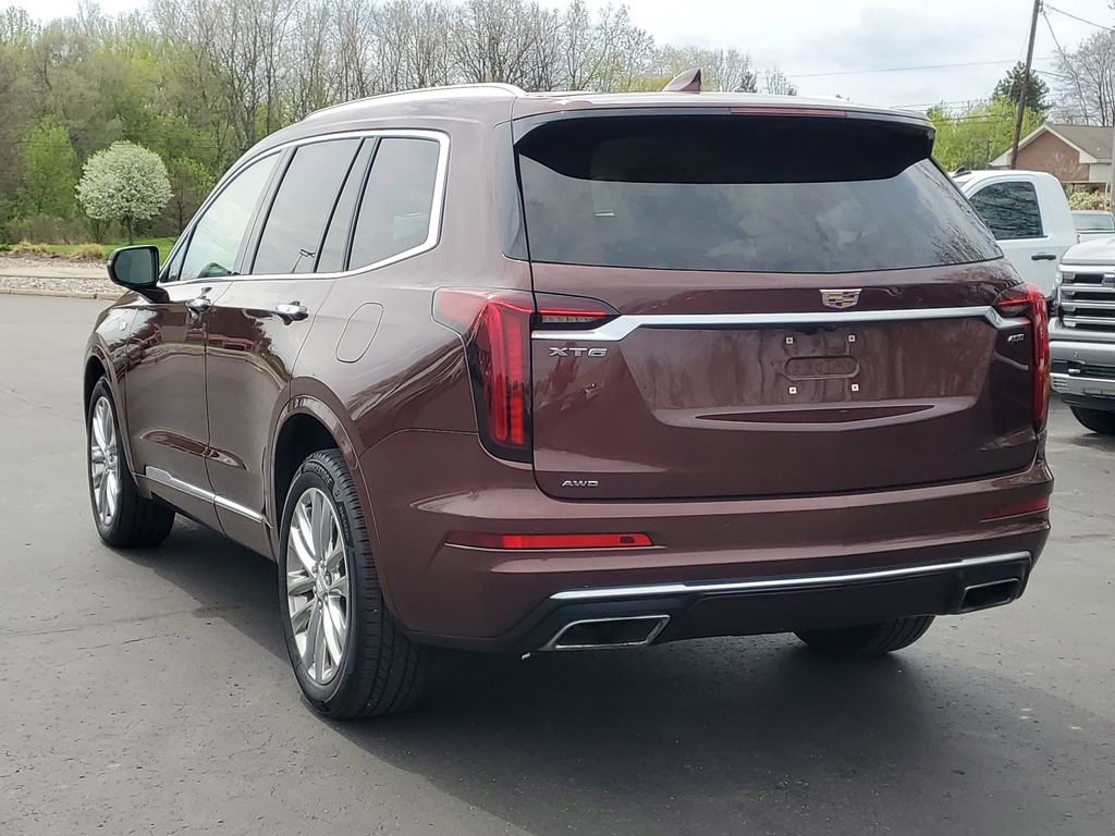 Used 2022 Cadillac XT6 Premium Luxury w/ LPO, Floor Liner Package AWD/4WD image 5