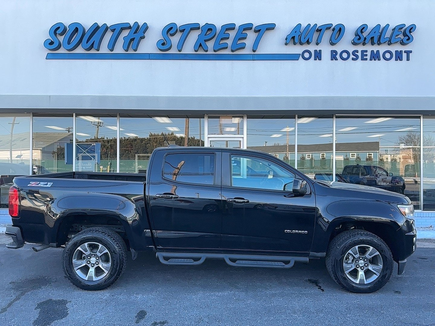 Used 2019 Chevrolet Colorado Z71 image 1