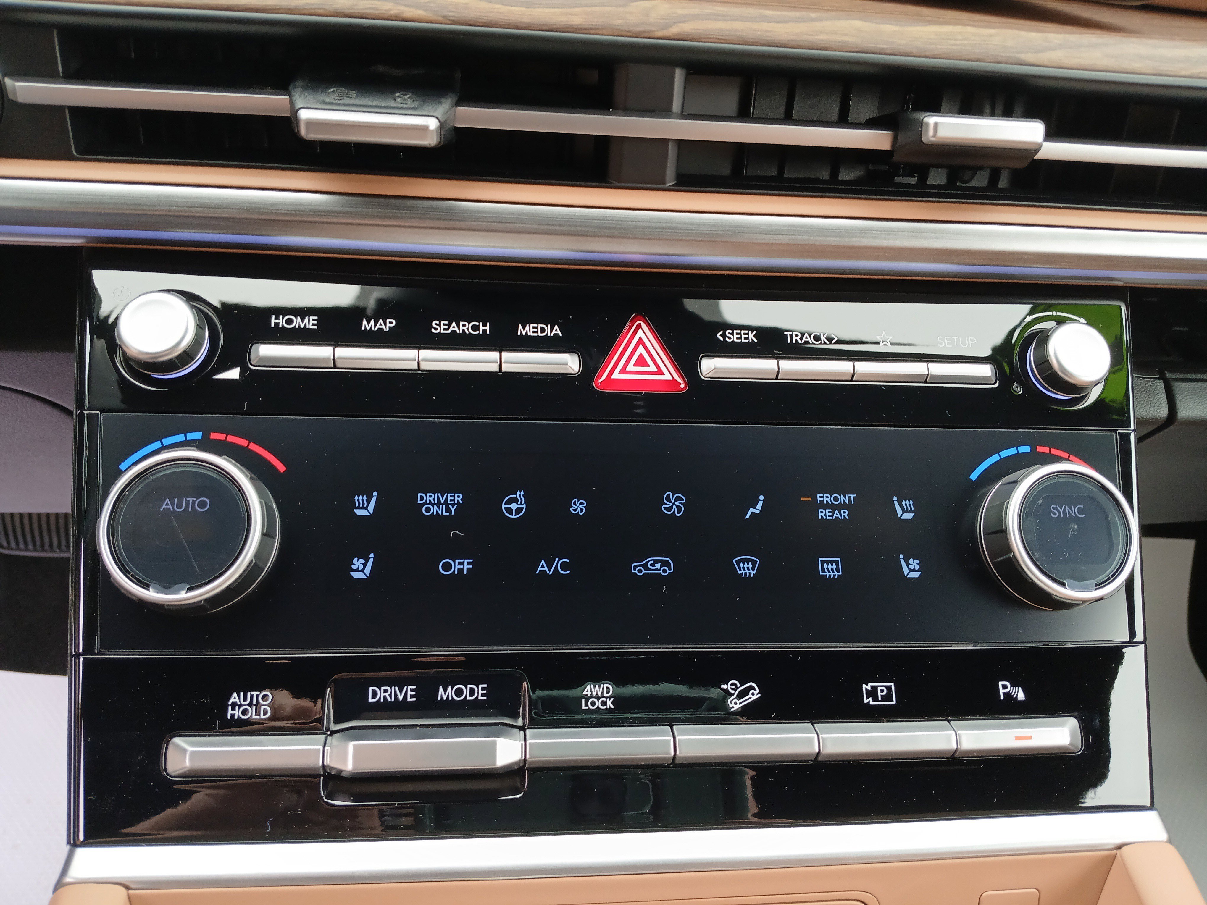 New 2026 Hyundai Santa Fe Calligraphy image 29