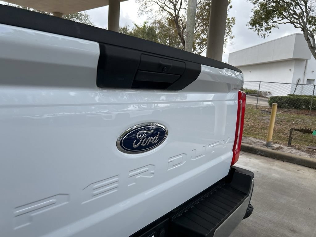 Used 2024 Ford F350 XL w/ FX4 Off-Road Package AWD/4WD image 21